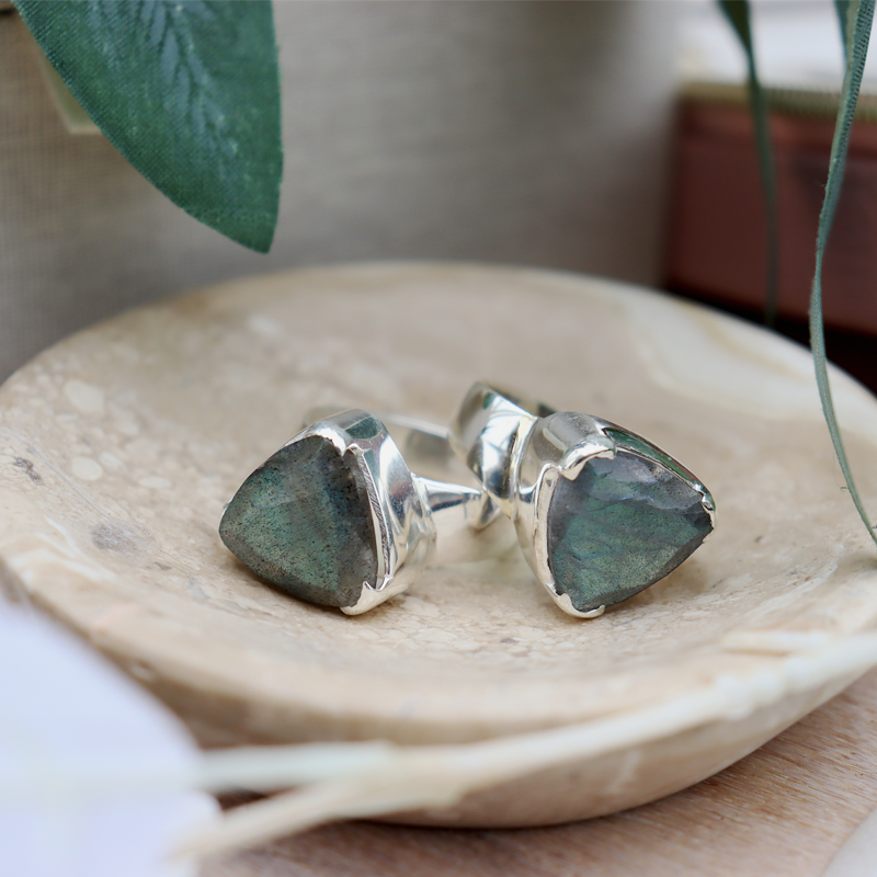 labradorite silver gemstone teardrop ring