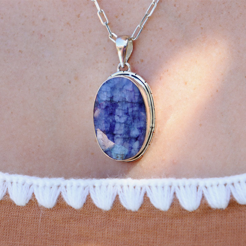 oval sapphire gemstone silver pendant