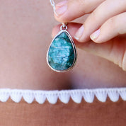 teardrop emerald quartz sterling silver gemstone pendant