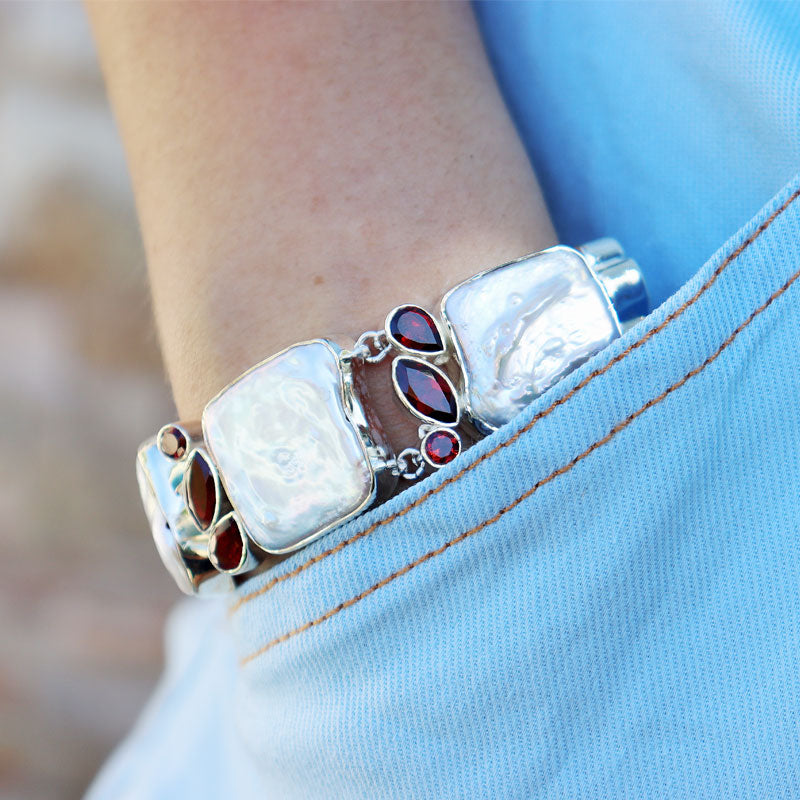 biwa pearl and garnet sterling silver gemstone bracelet