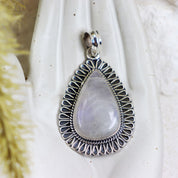 moonstone silver gemstone pendant