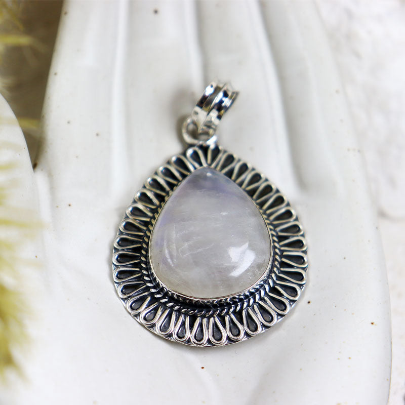 moonstone silver gemstone pendant