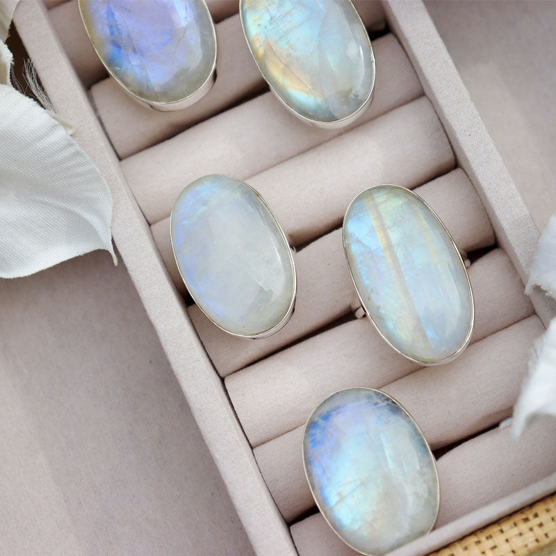 large oval moonstone gemstone silver ring