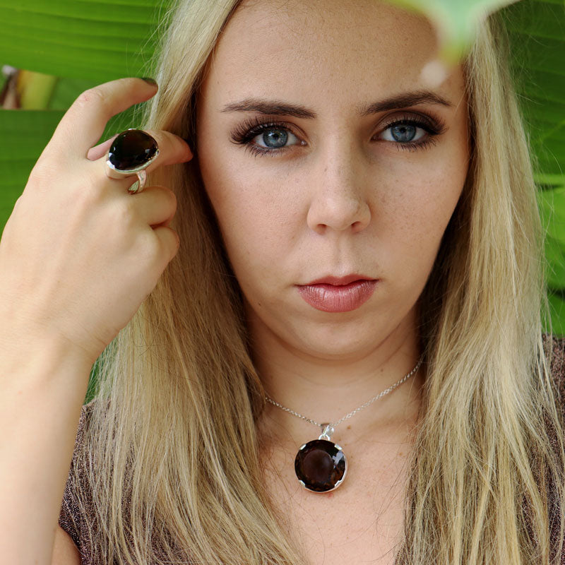 Aarna Smoky Quartz Round Pendant