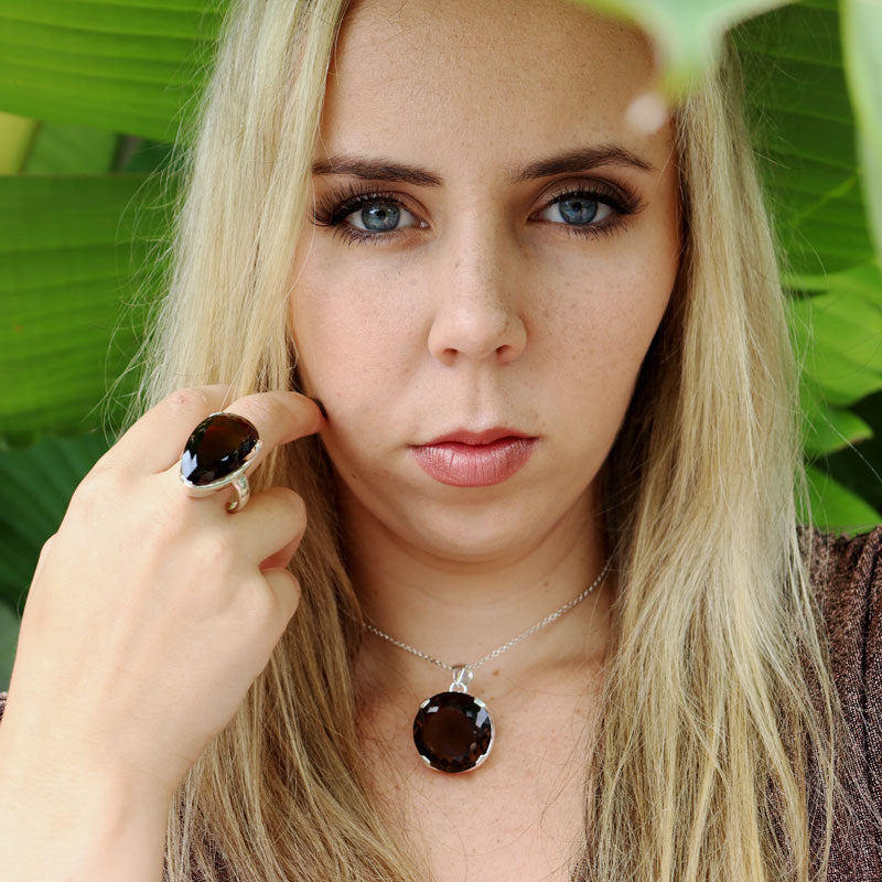 Aarna Smoky Quartz Round Pendant