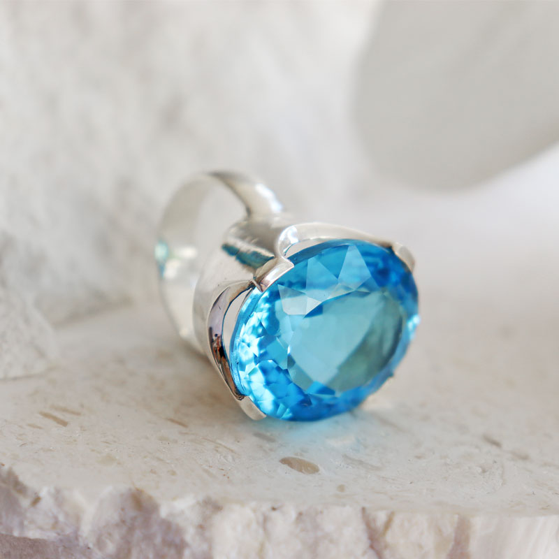 big swiss blue topaz silver gemstone ring